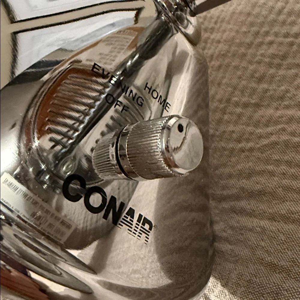 Conair Mirror BE16 magnifying light